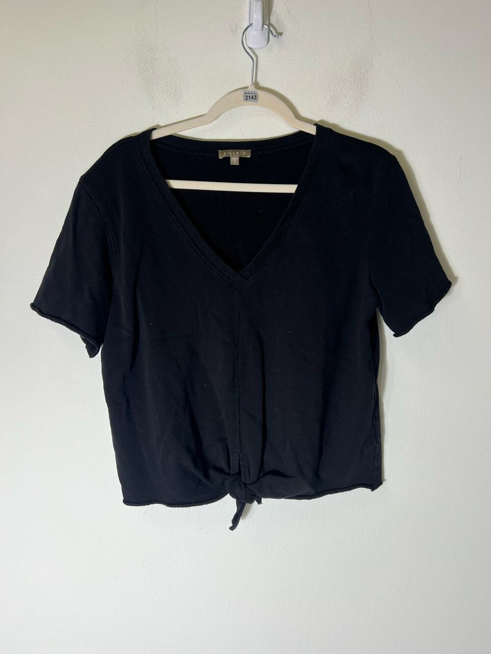 Lilla P Black V-Neck Short Sleeve Raw Hem Sz S